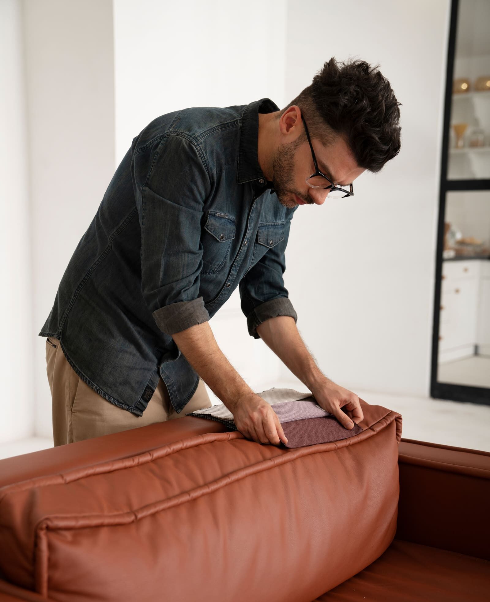 https://leatherzone.ae/wp-content/uploads/2026/06/svc-upholstery-e1782207552312.jpg